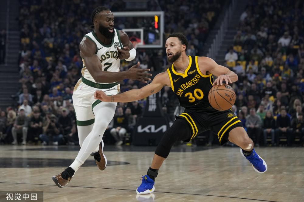 台上五彩斑 台上五彩斑